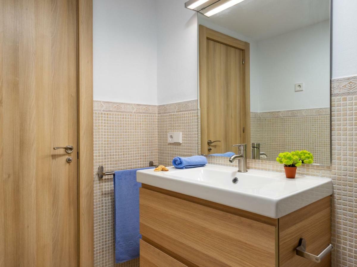 Apartment Carihuela Playa-2 By Interhome Torremolinos Eksteriør bilde